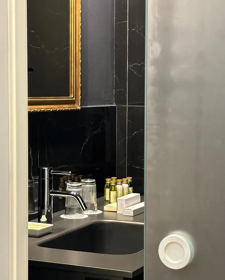 La Casa Di Albert - Luxury Living Milan 0*,